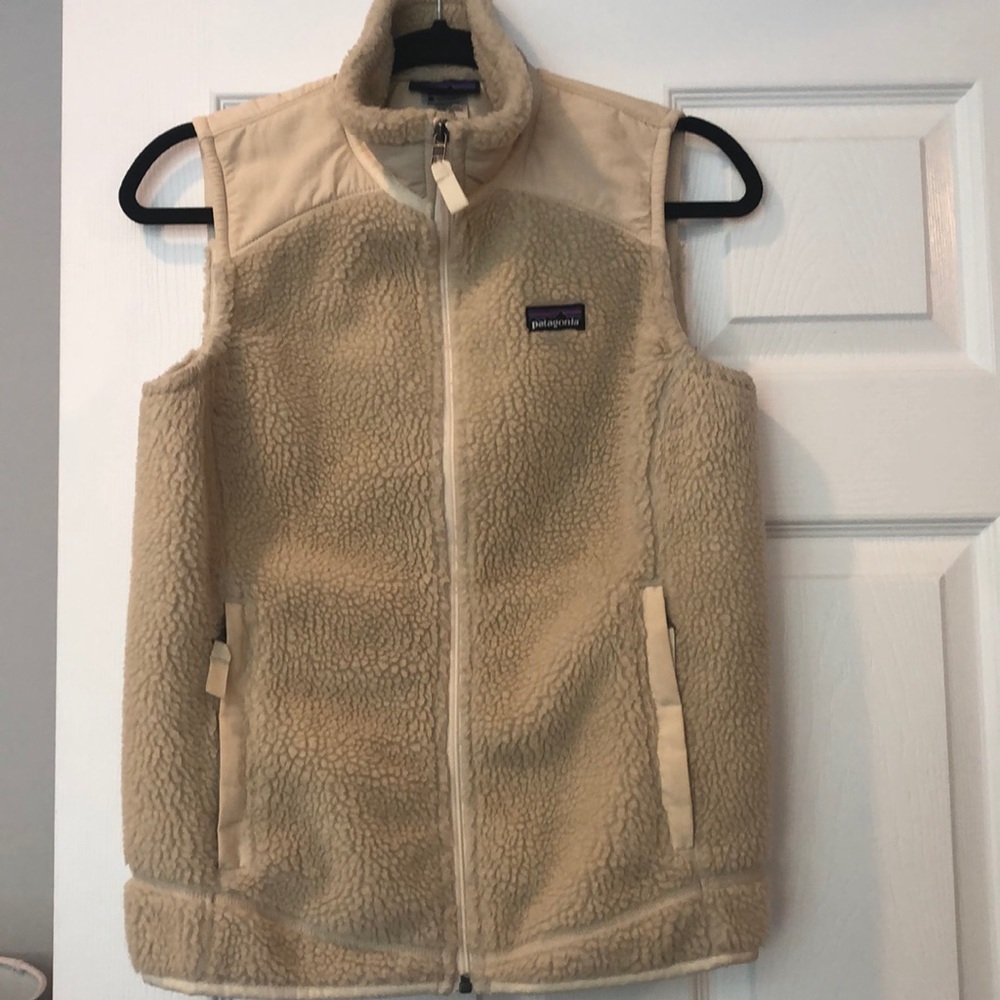 Patagonia Womens Tan Retro Pile Vest